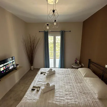 Assos Blue House Apartment