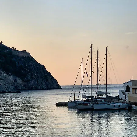 Apartment Assos Blue House